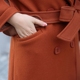 Ít ong áo nữ phần dài Hàn Quốc slim slim sinh viên hoang dã thêu đèn lồng tay áo áo gió eo áo dạ Trung bình và dài Coat