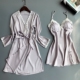Với ngực pad tập hợp sexy đồ ngủ nữ mùa hè lụa dây đai nightdress hai bộ băng lụa áo ngủ nhà dịch vụ phù hợp với Night Robe