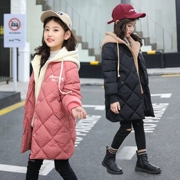 Áo khoác bé gái 7 mùa đông dày 5 phần dài trẻ lớn học sinh tiểu học áo khoác cotton ấm áp 11 trẻ em Áo cotton phiên bản Hàn Quốc 13 tuổi - Bông