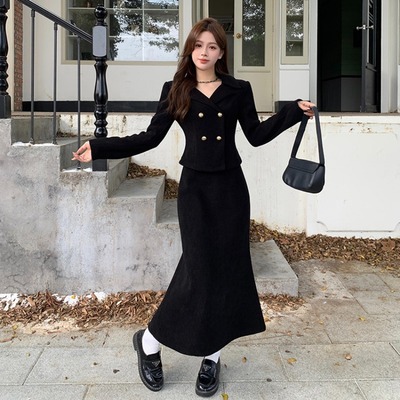 taobao agent Demi-season set, warm suit, small pleated skirt, plus size