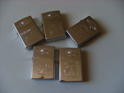 Защитная ветрозащитная металлическая зажигалка на керосине