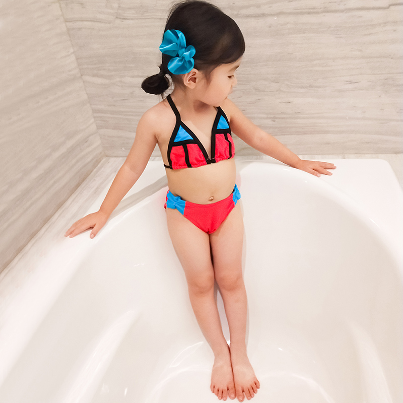 2018 trẻ em mới của đồ bơi chia cô gái bé sọc tua bikini hai mảnh triều Hàn Quốc