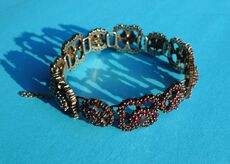 Украшения на руку 德国800银鎏金群镶天然刻面石榴石古董手链 长18.5cm 重32.2g