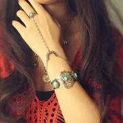 Châu Âu và Mỹ Bohemian Hippie Hình học kỳ lạ Totem Ngọc lam Vòng đeo tay Lian Chi Vòng tay Hand Chain Chuỗi Vũ nữ