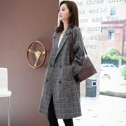 Áo len kẻ sọc phổ biến Phiên bản Hàn Quốc của phần dài của áo len vuông retro lỏng lẻo mùa thu đông thời trang quần áo nữ - Áo Hàn Quốc