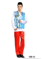 Мужчины Ханбока арендуют в день