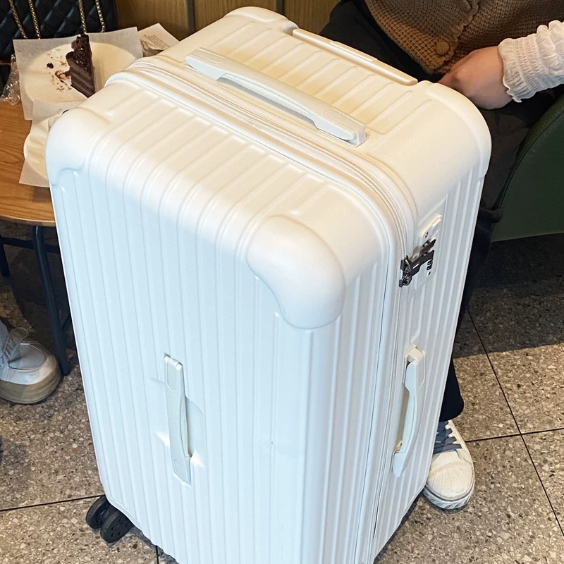Big capacious suitcase, box, 28 inch