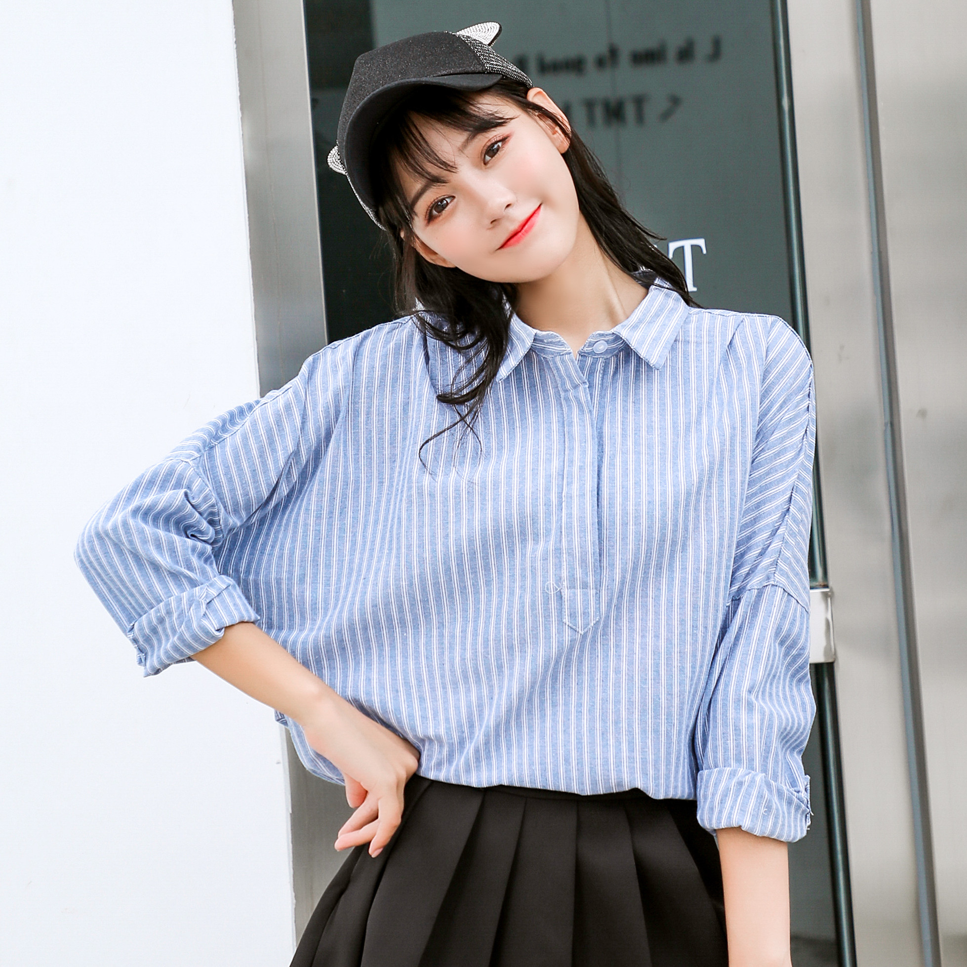 实拍小视频 韩版宽松百搭蓝白竖条纹衬衫女学生秋装新款长袖上衣