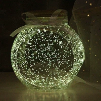 Большой красный апельсин