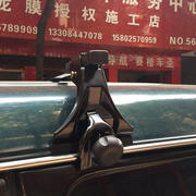 Mitsubishi Cheetah Black King Kong mưa máng xe hành lý giá roof bracket sắt roof rail mang 75 kg