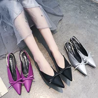 Mùa hè 2018 mới của phụ nữ sandal ngắn với dép có nơ baotou mũi nhọn với giày cao gót nữ giày sandal nữ Vento