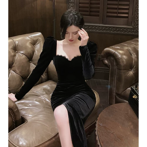 Черное демисезонное ретро приталенное платье, юбка, коллекция 2022, яркий броский стиль, квадратный вырез