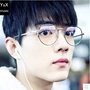 Xiao Zhan Lin Zhixuan tuổi vị thành niên của chúng tôi Tang Yizhe Li Chen Wang Junkai với kính khung kính cận thị kính burberry
