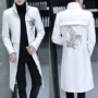 Của nam giới áo gió phần dài 2018 mới của Hàn Quốc phiên bản của xu hướng đẹp trai mùa xuân và mùa thu trang trí body coat da nam quần áo lớn áo gió chống nước