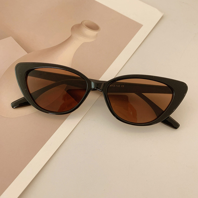 Gafas de protección solar y sombrilla para mujer Cat's Eye, sensación avanzada, cara pequeña, tendencia de Instagram, gafas de sol de Internet_voghion.com