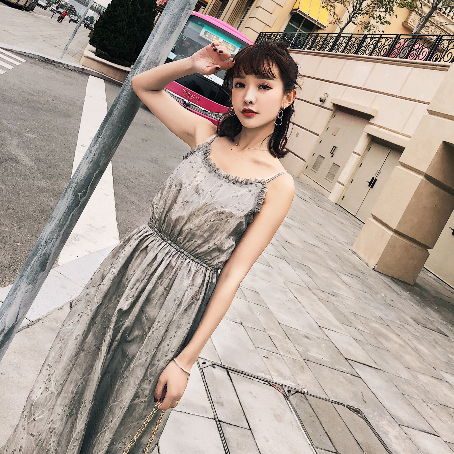 2018 长款网纱性感吊带连衣裙女夏新款露肩a字裙仙