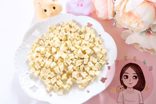 Купить пять Получите одну бесплатную закуски хомяка естественным образом, не добавляя сухие яблочные зерна Apple 15G в дополнение к витаминам