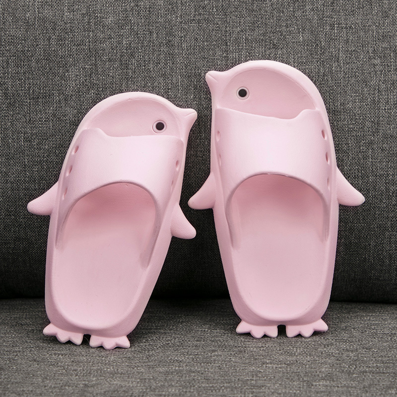 Penguin - Pinkslipper female summer Graffiti originality Thick bottom increase trend personality Internet celebrity outdoor Chaopai motion comfortable At home slipper