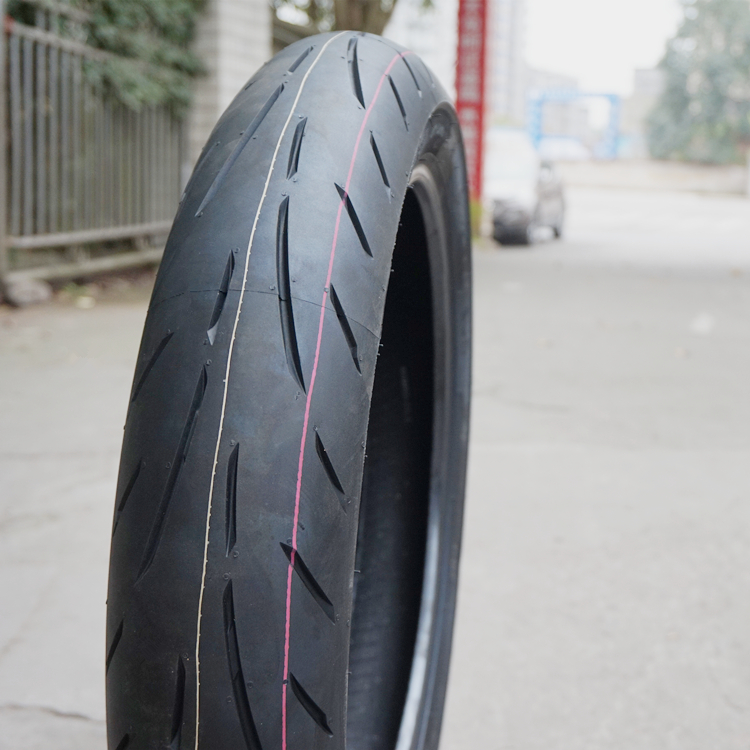 110 / 80Zr17 Semi Hot Melt Radial Vacuum FurnaceCheng Yuan steel wire Radial tire 110 / 120 / 140 / 150 / 160 / 180 / 55 / 60 / 70ZR17 inch Sports car tyre