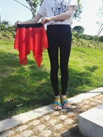Черные раздельные красные штаны