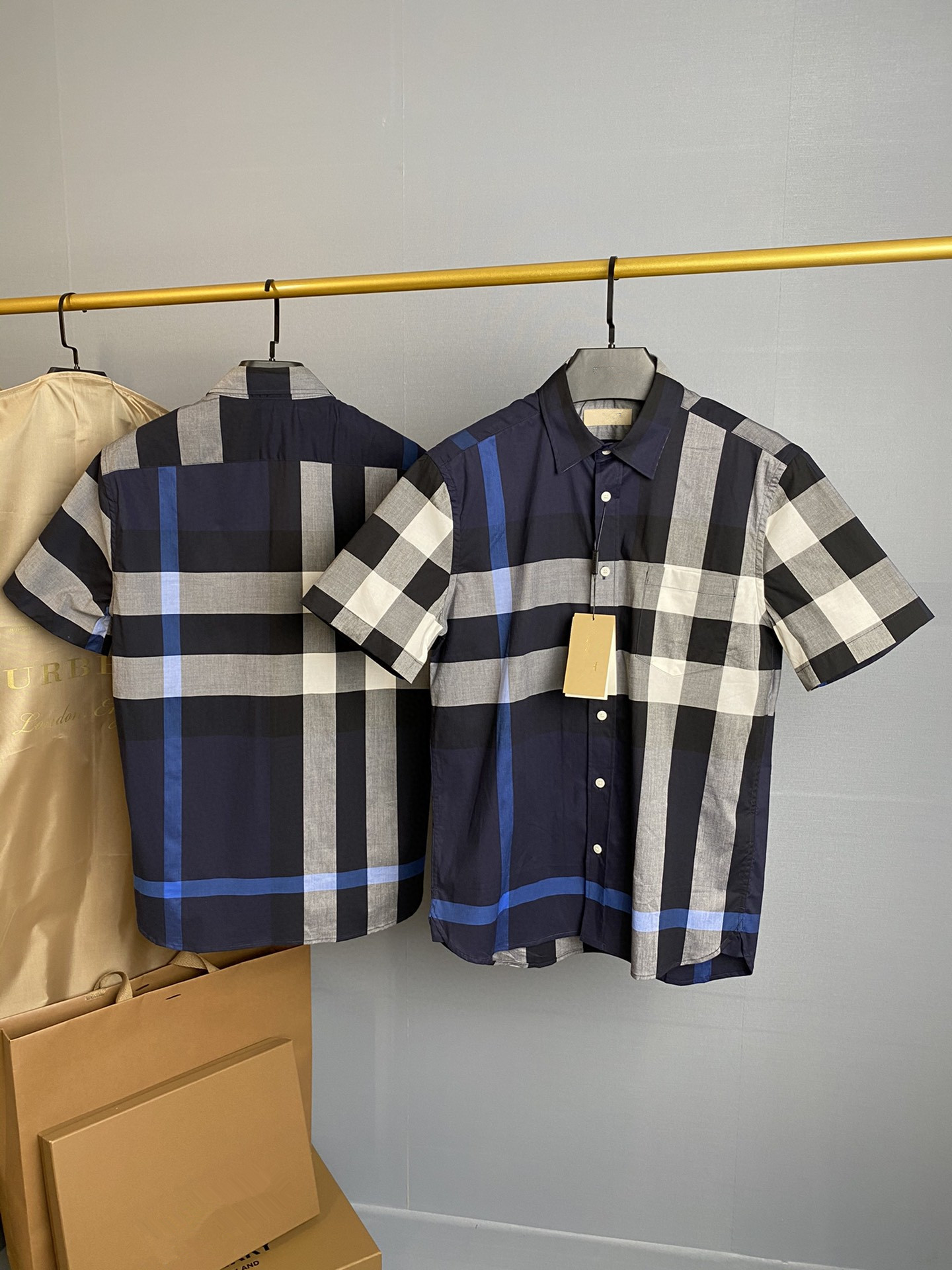 Grand Navynew pattern Europe and America lattice shirt men's wear home Short sleeve lovers classic letter rainbow Britain Check pattern Big size shirt b