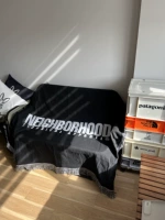 Черное одеяло по соседству