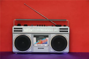 Вторая -рука Япония Импортирован Sanyo M9810KA включенная машина записывающей машины.