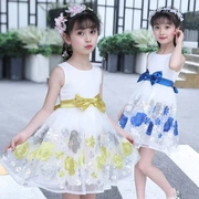Trang phục trẻ em mùa hè 2018 thế hệ mới của bé gái váy hoa màu rắn thêu nơ váy - Khác