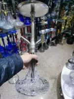 Большой алюминиевый сплав с сплава ваза с двойной пепейкой и двойной трубкой.