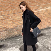 Mùa thu đông 2019 phiên bản cổ điển mới của Hàn Quốc của len Người đàn ông nhỏ nhắn thời trang Áo len ngắn màu đen Hepburn - Áo Hàn Quốc