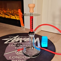 Красный с обычным сигаретным горшком