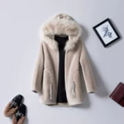 Phụ nữ 2019 mùa đông mới nữ lông cáo cổ áo len trùm đầu áo khoác lông ngắn hạt lông cừu - Faux Fur
