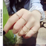 Cô gái ngọt ngào phiên bản Hàn Quốc của chiếc nhẫn vàng hồng đơn giản tinh xảo.