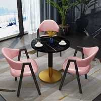 Светло -фиолетовая кожа один стол три стулья
