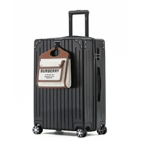 Поцарапая черную молнию