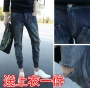 2018 mới lưới đỏ lỗ chín điểm quần jeans nam mùa hè mỏng phần mỏng tinh thần kẻ sọc chân quần harem