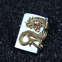 Китайский серебряный цвет дракона