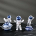 Phi Hành Gia Vật Trang Trí Nhỏ Spaceman Xe Ô Tô Mô Hình Châu Âu Hiện Đại Nhà Máy Tính Để Bàn Trang Trí Xe Quà Tặng Sinh Nhật 