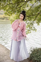 Фиолетовая юбка с градиентной градиентной градиентной лошадью (пятно)