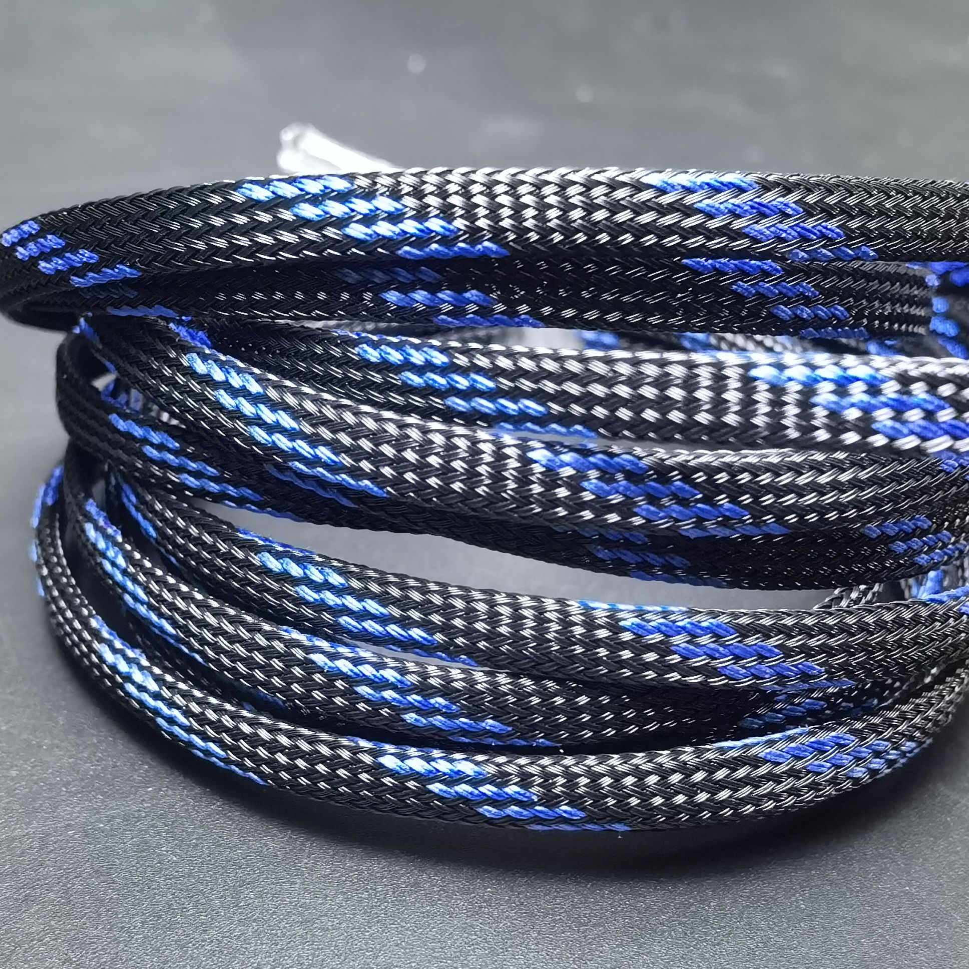 Black And Blue Blended FabricSnake skin net 4mm Polychromatic Optional Three weave Encryption type PET Woven net Nylon net Shock net