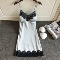 2018 new nightdress nữ mùa hè sexy với ngực pad đồ ngủ ren có thể mặc băng lụa mùa hè ngực nhỏ phần mỏng cám dỗ đầm ngủ dễ thương