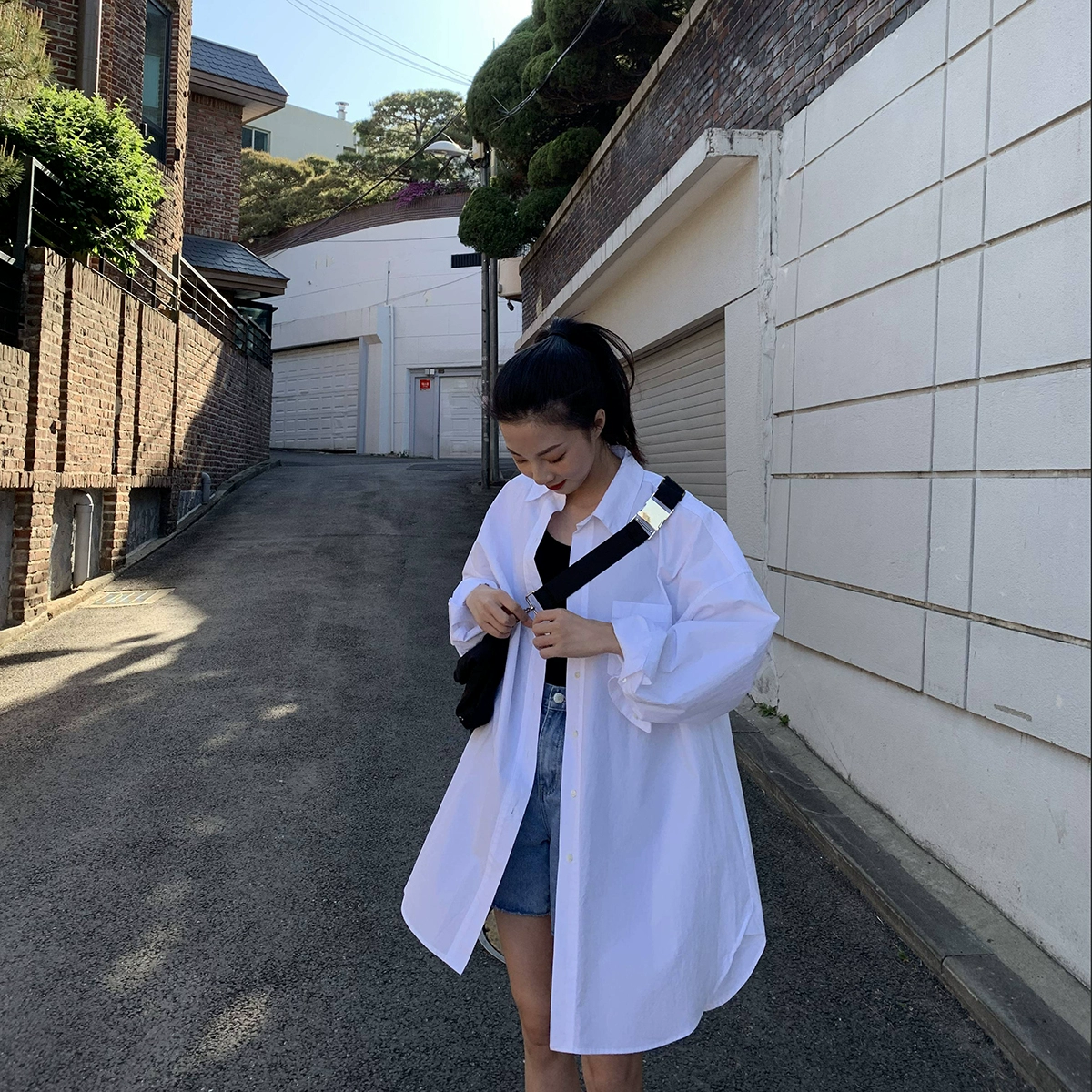 Áo sơ mi trắng tự làm của Sixis váy nữ dài 2020 hè mới Hàn Quốc áo sơ mi rộng bf lười biếng - Áo sơ mi dài tay