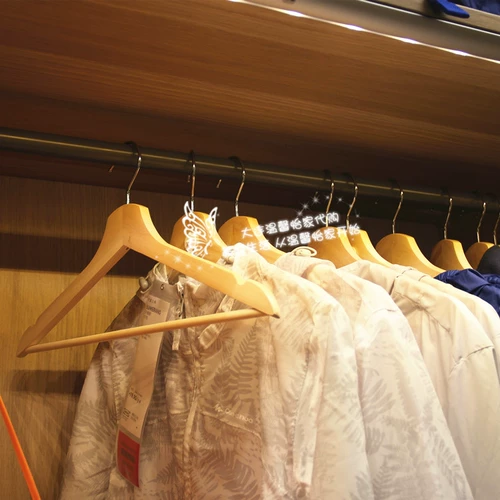 Ikea, изогнутое корректирующее боди, деревянная вешалка из натурального дерева