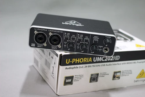 Belling U-Phoria UMC202HD Внешняя прямая трансляция звукозаписи USB-карт Dubbing Profession