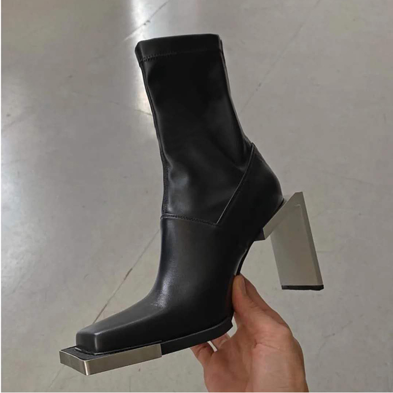Black (Single)European station 2021 spring new pattern Metal root Show thin Back zipper Versatile function Short boots high-heeled Martin boots female tide