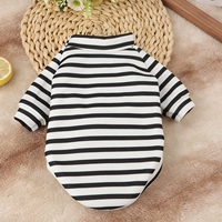 Черно -белый полосатый молочный бархат