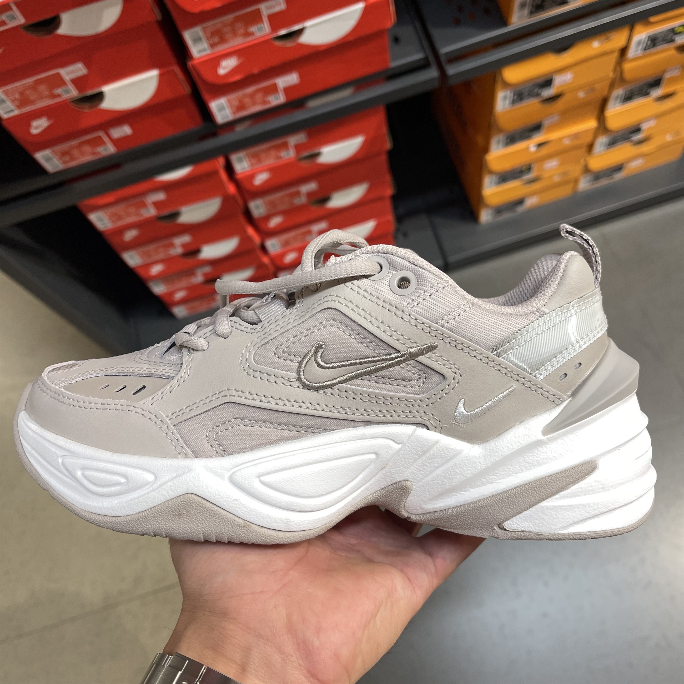 nike ao3108 203
