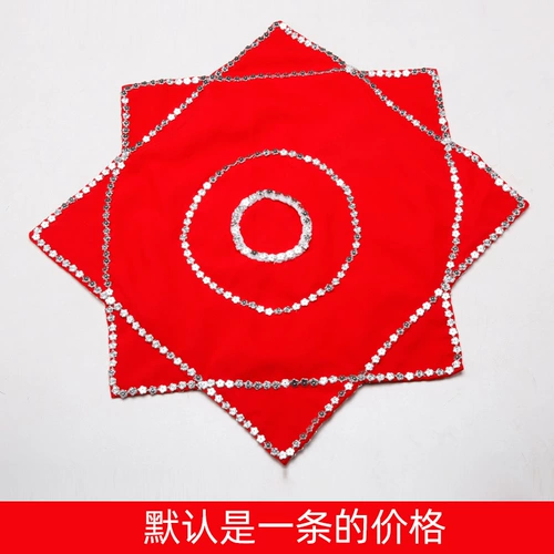 红舞鞋 Янге на северо -восток два человека, которые поворачивают танце