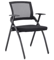 Обычный стул черной ноги