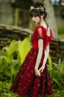 Красное милое длинное кружевное шифоновое летнее платье, юбка, открытые плечи, средней длины